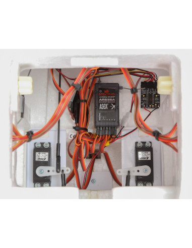 Cessna 150 Carbon-Z (env 2,1M)  BNF E-flite EFL1450