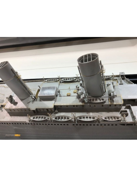 Titanic 1/200 ( longueur 1,3M ) Trumpeter 95T03713