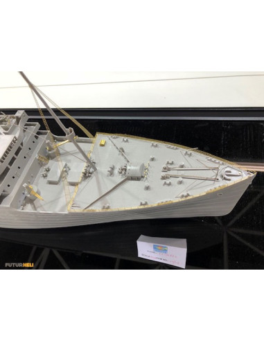 Titanic 1/200 ( longueur 1,3M ) Trumpeter 95T03713