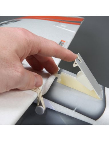 Apprentice STS BNF Basic (env1,5m) avec SAFE E-flite EFL3750