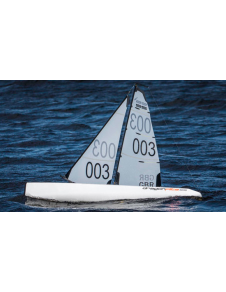 Voilier Dragon Flite 95 + Radio