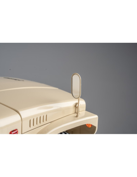 Suzuki Jimny LJ10 1/6eme sacle RTR + Radio