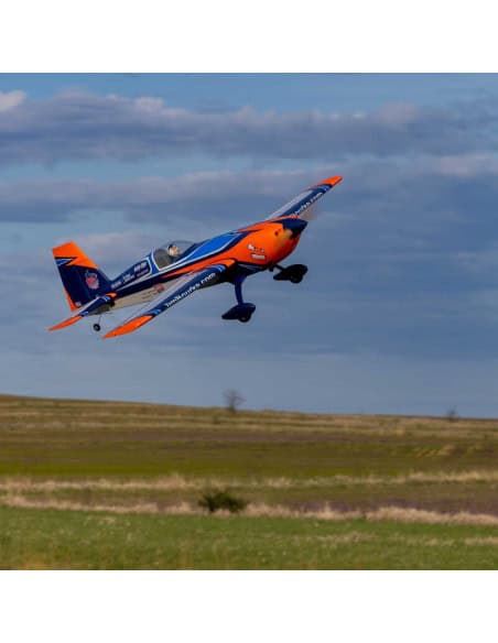 Avion 3D performant et robuste, l'Extra 330SC offre précision et puissance.