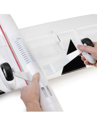 Conscendo  env 2M 2026 avec volets PNP ou BNF E-flite